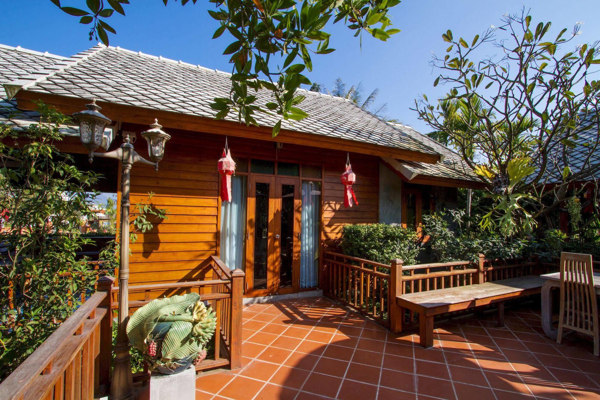Phusanfah Resort Mae Taeng Exterior photo